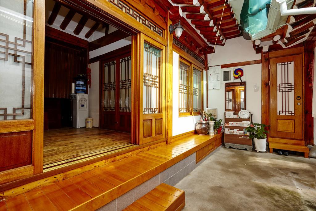 Hue Hanok Guesthouse Сеул Екстер'єр фото